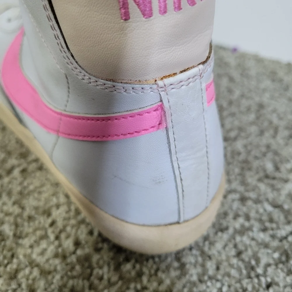 Nike Blazer Mid '77 Sneakers White/Guava Ice/Jade Ice/ Girls Sz 6Y Or  Women 7.5